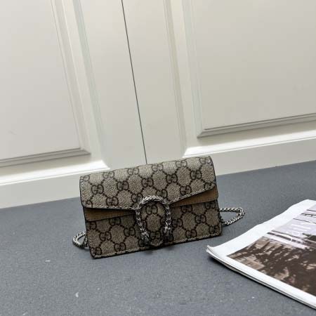 2025年4月29日入荷新作 Gucci476432 サイズ...