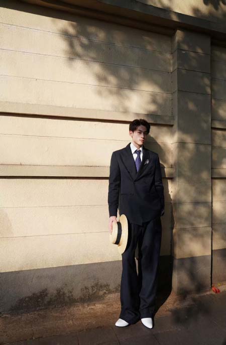 2025年5月8日入荷新作Saint Laurentスーツ上下 原版復刻限定品が人気で高級/fuke工場