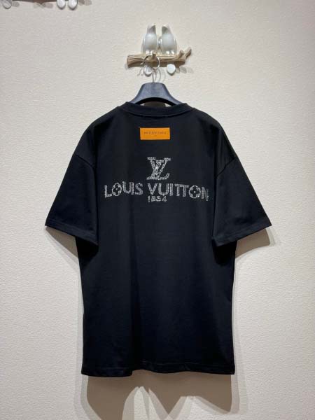2025年5月23日入荷新作Louis Vuitton半袖 tシャツ男女兼用高品質★誕生日プレゼント/結婚祝い/内祝い/贈り物/SD工場