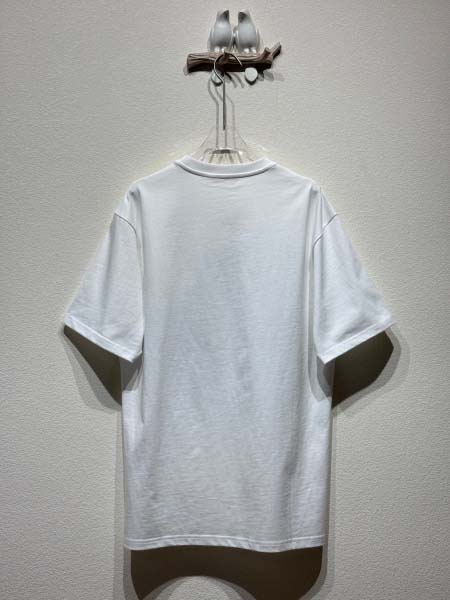 2025年5月26日入荷新作VALENTINO半袖 Tシャツ男女兼用高品質★誕生日プレゼント/結婚祝い/内祝い/贈り物/SD工場