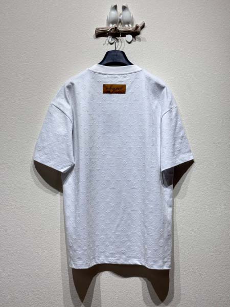 2025年5月26日入荷新作Louis Vuitton半袖 Tシャツ男女兼用高品質★誕生日プレゼント/結婚祝い/内祝い/贈り物/SD工場