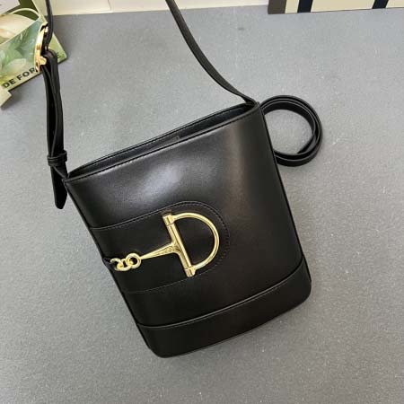 2025年5月28日入荷新作 新品2025春夏  Gucci SIZE:18.5x20x8.5cm  お安い/人気/本革 バッグ/XX工場