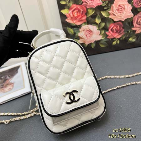 2025年5月28日入荷新作 CHANEL 25P  SIZE:18x13x9cm  お安い/人気/本革 バッグ/XX工場