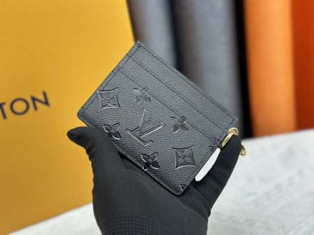 2025年5月28日入荷Louis Vuitton名刺入れM82739  Monogram Monogram SIZE：10.2 x 7.3 x 0.3 CM 人気の新作/誕生日プレゼント/ZC工場