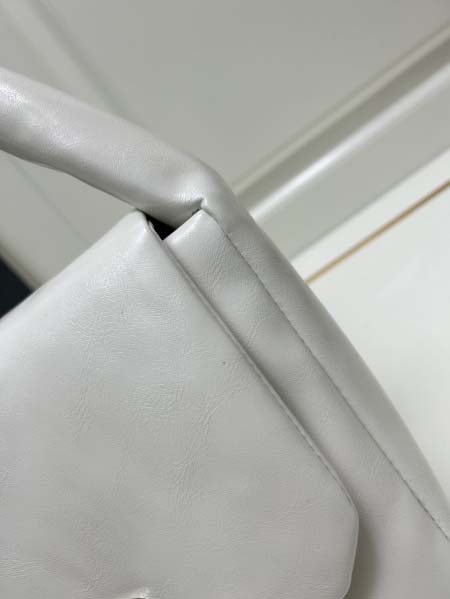 2025年5月29日入荷新作Balenciaga 新作 HOBO size：24-18-10cmお安い/人気/革/バッグ/XX工場