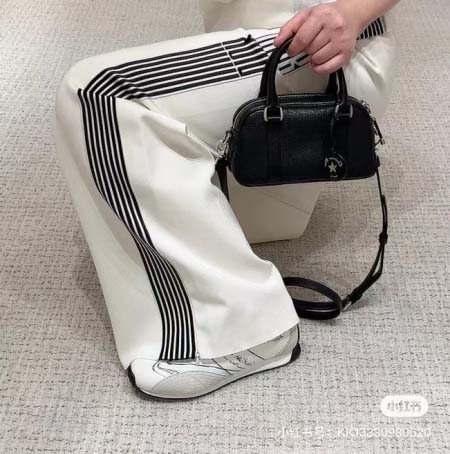 2025年5月29日入荷新作Dior-25vibe East-Westボウリングのミニバッグ  SIZE 20.5*12*7cmお安い/人気/革/バッグ/XX工場