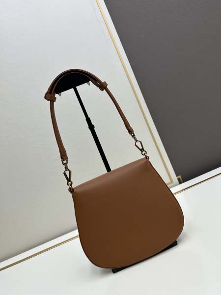 2025年5月29日入荷新作新作 VoltaireSIZE20x17x8  YSL お安い/人気/革/バッグ/XX工場