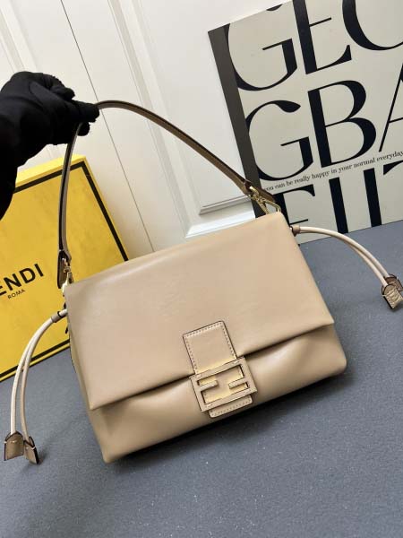 2025年5月29日入荷新作 Fendi SIZE:26.5X18X8.5Cmお安い/人気/革/バッグ/XX工場