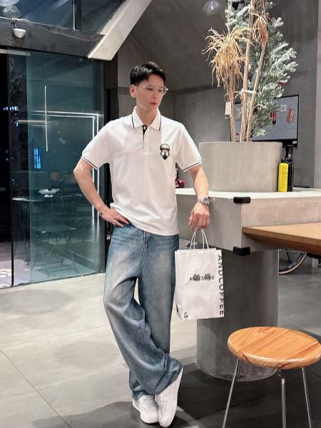 2025年5月14日入荷新作FENDI半袖ポロシャツ 超厳選...