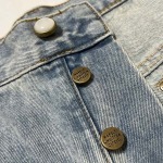 2025年5月17日入荷新作  LV 25SS DENIM SHORTS  LV LOGO デニム半ズボン  30高级品/人気/誕生日プレゼント/人気/ファッション/トレンド/限定/WB工場