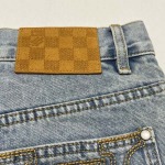 2025年5月17日入荷新作LV 25SS DENIM SHORTS  LV LOGO デニム半ズボン  30 32 34 36高级品/人気/誕生日プレゼント/人気/ファッション/トレンド/限定/WB工場