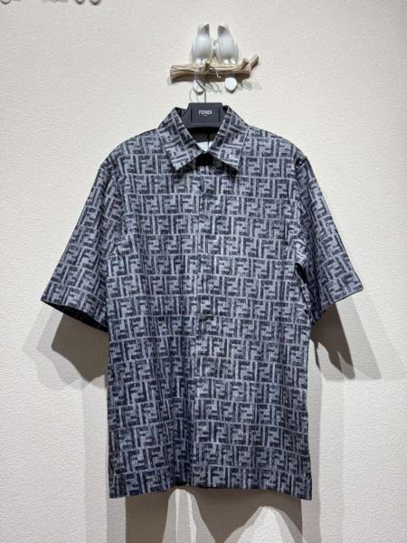 2025年5月23日入荷新作Fendi半袖 tシャツ男女兼用...