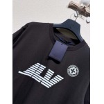 2025年5月26日入荷新作Louis Vuitton半袖 Tシャツ男女兼用高品質★誕生日プレゼント/結婚祝い/内祝い/贈り物/SD工場