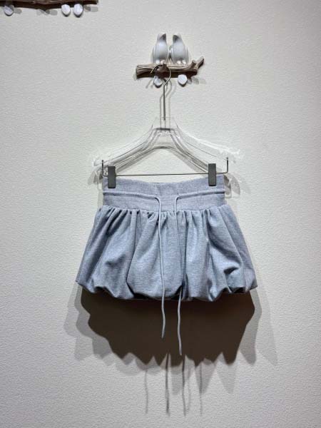 2025年5月27日入荷新作13DEズボン 女性用高品質★フ...