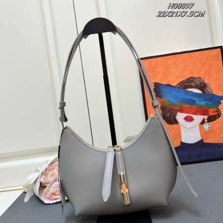 2025年5月28日入荷新作FURLA  斜め下げ バッグ/...