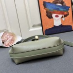 2025年5月28日入荷新作FURLA  斜め下げ バッグ/ハンドバッグ/ショルダーバッグ牛革/  SIZE:22X21X7.5CM  お安い/人気/本革 バッグ/XX工場