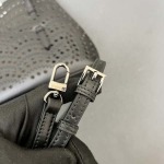 2025年5月28日入荷新作 ALAIA 新品 tote  SIZE:25×20×12cmお安い/人気/本革 バッグ/XX工場