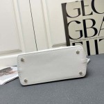 2025年5月28日入荷新作ALAIA 新品 tote SIZE:25×20×12cm  号：6682  お安い/人気/本革 バッグ/XX工場