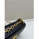 2025年5月28日入荷新作  VALENTINO新品  VLOGO SIGNATURE  -SIZE:19x10x6cm  お安い/人気/本革 バッグ/XX工場