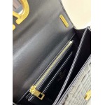 2025年5月28日入荷新作  VALENTINO新品  VLOGO SIGNATURE  -SIZE:19x10x6cm  お安い/人気/本革 バッグ/XX工場