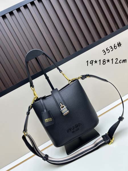 2025年5月28日入荷新作  Saffiano  SIZE...