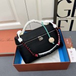 2025年5月28日入荷新作  Loro Piana Extra pocket SIZE:27*10*16cm。  お安い/人気/本革 バッグ/XX工場