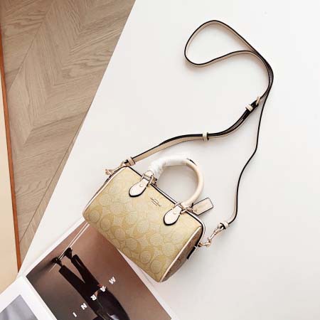 2025年5月28日入荷新作 新品Coach  SIZE:1...