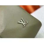 2025年5月28日入荷Louis Vuitton バッグM57088 M21536  keepall bandouliere 50 monogram shadow  monogram  SIZE：50x 29 ×23 CM 人気の新作/誕