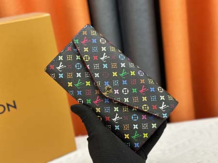 2025年5月28日入荷Louis Vuitton 新品M6...