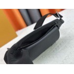 2025年5月28日入荷Louis Vuitton バッグM57081  LV Aerogram  30x 16x 3CM 人気の新作/誕生日プレゼント/ZC工場