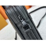 2025年5月28日入荷Louis Vuitton バッグTaurillon  Monogram  16.0 x 21.0 x 4.5 cm M44972 人気の新作/誕生日プレゼント/ZC工場