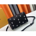 2025年5月28日入荷Louis Vuitton バッグM40391 M13966 M14136  Pharrell Williams   LV Blason  40x27x20cm 人気の新作/誕生日プレゼント/ZC工場