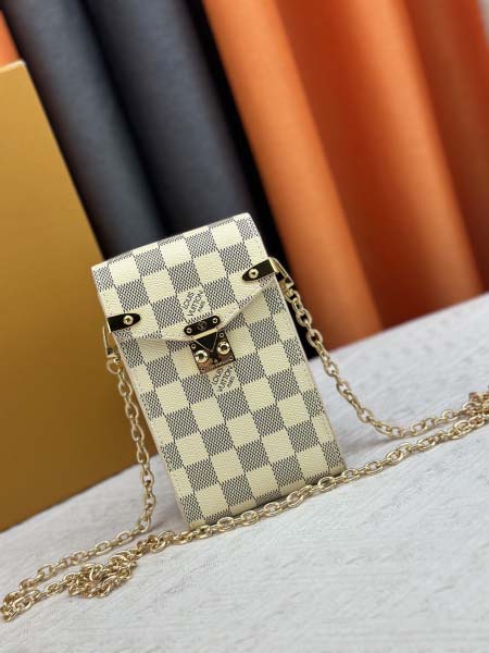2025年5月28日入荷Louis Vuitton携帯バッグ...