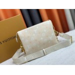 2025年5月28日入荷Louis Vuitton バッグM59275 M59277 Coussin 2021春夏Monogram SIZE：26 x 20 x 12CM 人気の新作/誕生日プレゼント/ZC工場