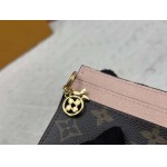 2025年5月28日入荷Louis Vuitton M82739  Monogram Monogram SIZE：10.2 x 7.3 x 0.3 CM 人気の新作/誕生日プレゼント/ZC工場