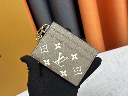 2025年5月28日入荷Louis Vuitton名刺入れM...