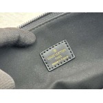 2025年5月28日入荷Louis Vuitton バッグCoussin  SIZE：26 x 20 x 12CM 人気の新作/誕生日プレゼント/ZC工場