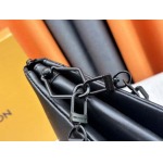 2025年5月28日入荷Louis Vuitton バッグCoussin  SIZE：26 x 20 x 12CM 人気の新作/誕生日プレゼント/ZC工場