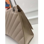 2025年5月29日入荷新作 Balenciaga  crush  SIZE：39.9*24.9*13    お安い/人気/革/バッグ/XX工場