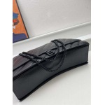 2025年5月29日入荷新作 Balenciaga  crush  SIZE：39.9*24.9*13    お安い/人気/革/バッグ/XX工場