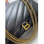 2025年5月29日入荷新作 Balenciaga  crush  SIZE：39.9*24.9*13    お安い/人気/革/バッグ/XX工場