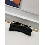 2025年5月29日入荷新作 Balenciaga Crush SIZE：21x4.5x15cm    お安い/人気/革/バッグ/XX工場