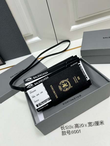 2025年5月29日入荷新作パスポートケースBalencia...