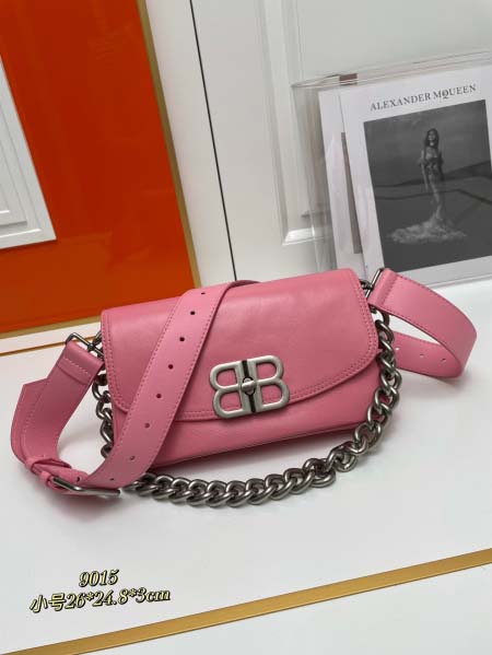 2025年5月29日入荷新作Balenciaga  新作23...