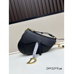 2025年5月29日入荷新作 Soft Saddle  Dior SIZE:24x20x7CM お安い/人気/革/バッグ/XX工場