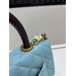 2025年5月29日入荷新作   Chanel  coco handle  Coco  SIZE22x15x8 お安い/人気/革/バッグ/XX工場