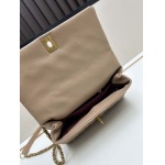 2025年5月29日入荷新作   Chanel  coco handle  Coco  SIZE22x15x8 お安い/人気/革/バッグ/XX工場