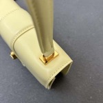 2025年5月29日入荷新作CELINE 2025 Teen tromphe SIZE:19*13*5cmお安い/人気/革/バッグ/XX工場