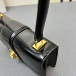 2025年5月29日入荷新作CELINE 2025 Teen tromphe SIZE:19*13*5cmお安い/人気/革/バッグ/XX工場