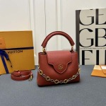 2025年5月29日入荷新作Louis VuittonM12935 Capucines CapucinesChain On You Monogram SIZE::21×14×8cmお安い/人気/革/バッグ/XX工場